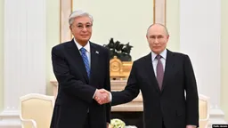 Токаев предложил заморозить конфликт в Украине и вернуться к переговорам